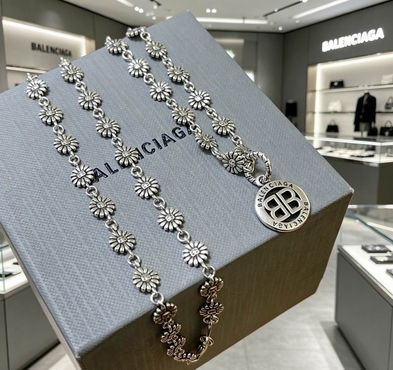 Balenciaga Necklace 06yxs63